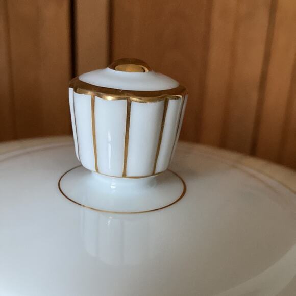 Vintage Narumi Japan “Greek Key” Elegant Covered Serving Bowl - Picture 13 of 16